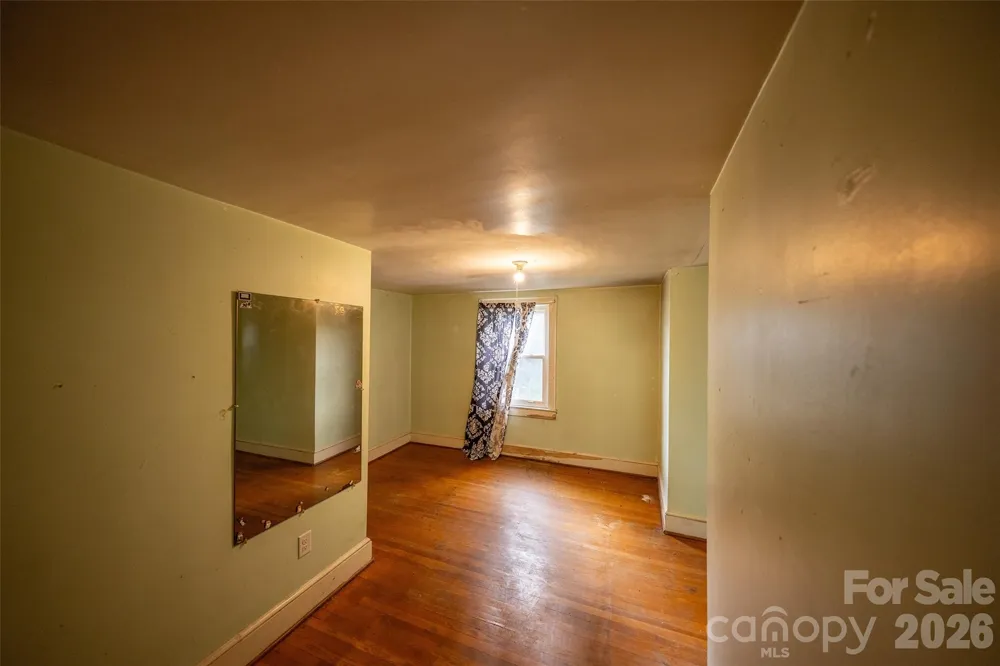 164 Mitchell Avenue Bakersville, NC 28705