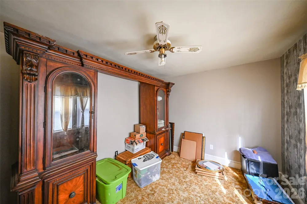 164 Mitchell Avenue Bakersville, NC 28705