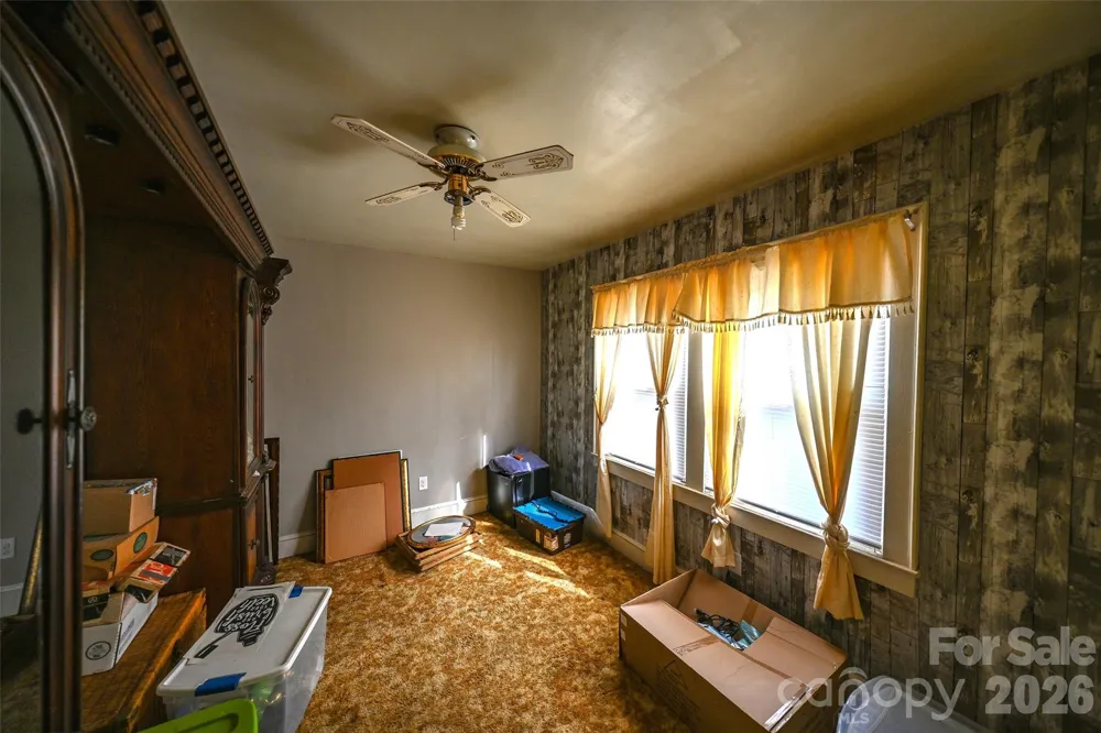 164 Mitchell Avenue Bakersville, NC 28705