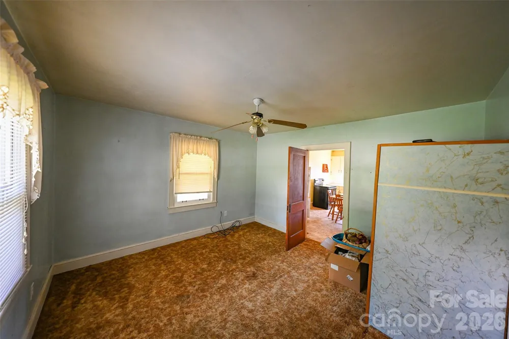 164 Mitchell Avenue Bakersville, NC 28705