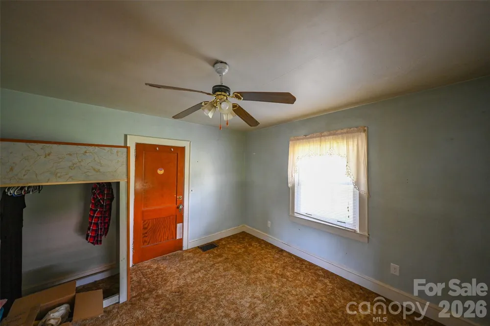 164 Mitchell Avenue Bakersville, NC 28705