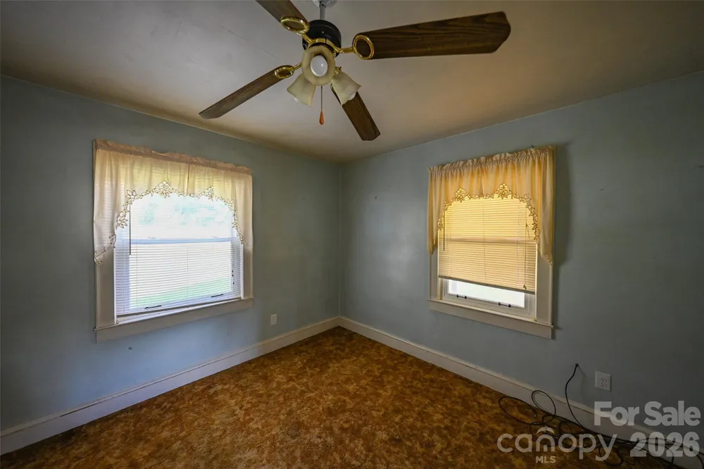 164 Mitchell Avenue Bakersville, NC 28705