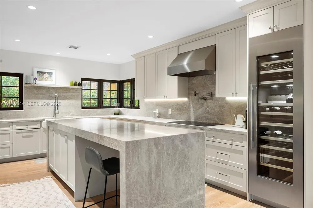 6609 Maynada St Coral Gables, FL 33146