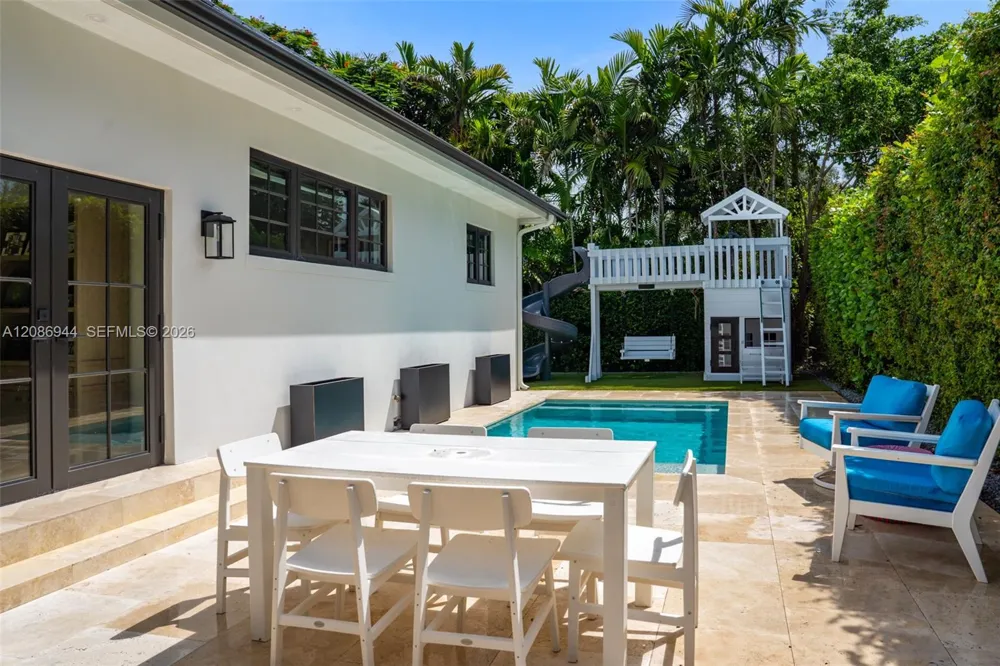 6609 Maynada St Coral Gables, FL 33146