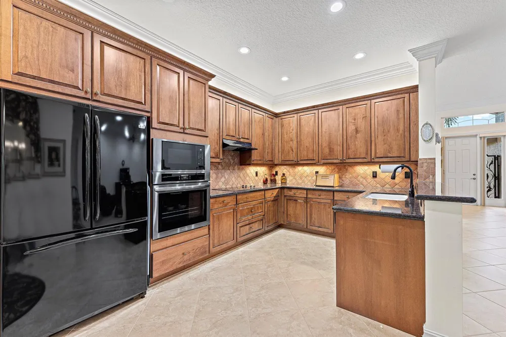 11025 Carmelcove Circle Boynton Beach, FL 33473