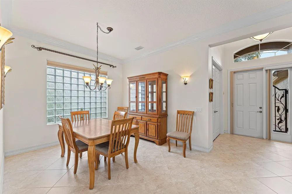 11025 Carmelcove Circle Boynton Beach, FL 33473