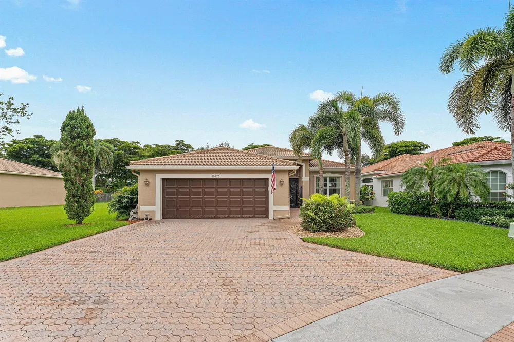 11025 Carmelcove Circle Boynton Beach, FL 33473