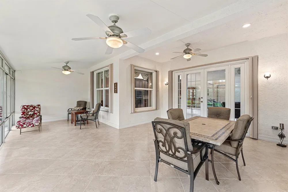 11025 Carmelcove Circle Boynton Beach, FL 33473