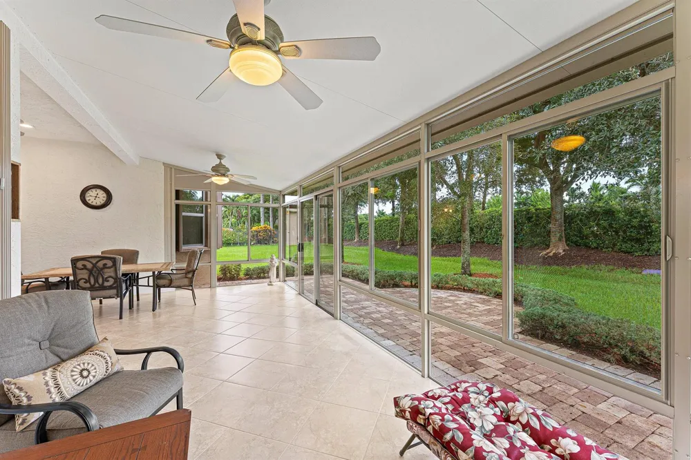 11025 Carmelcove Circle Boynton Beach, FL 33473