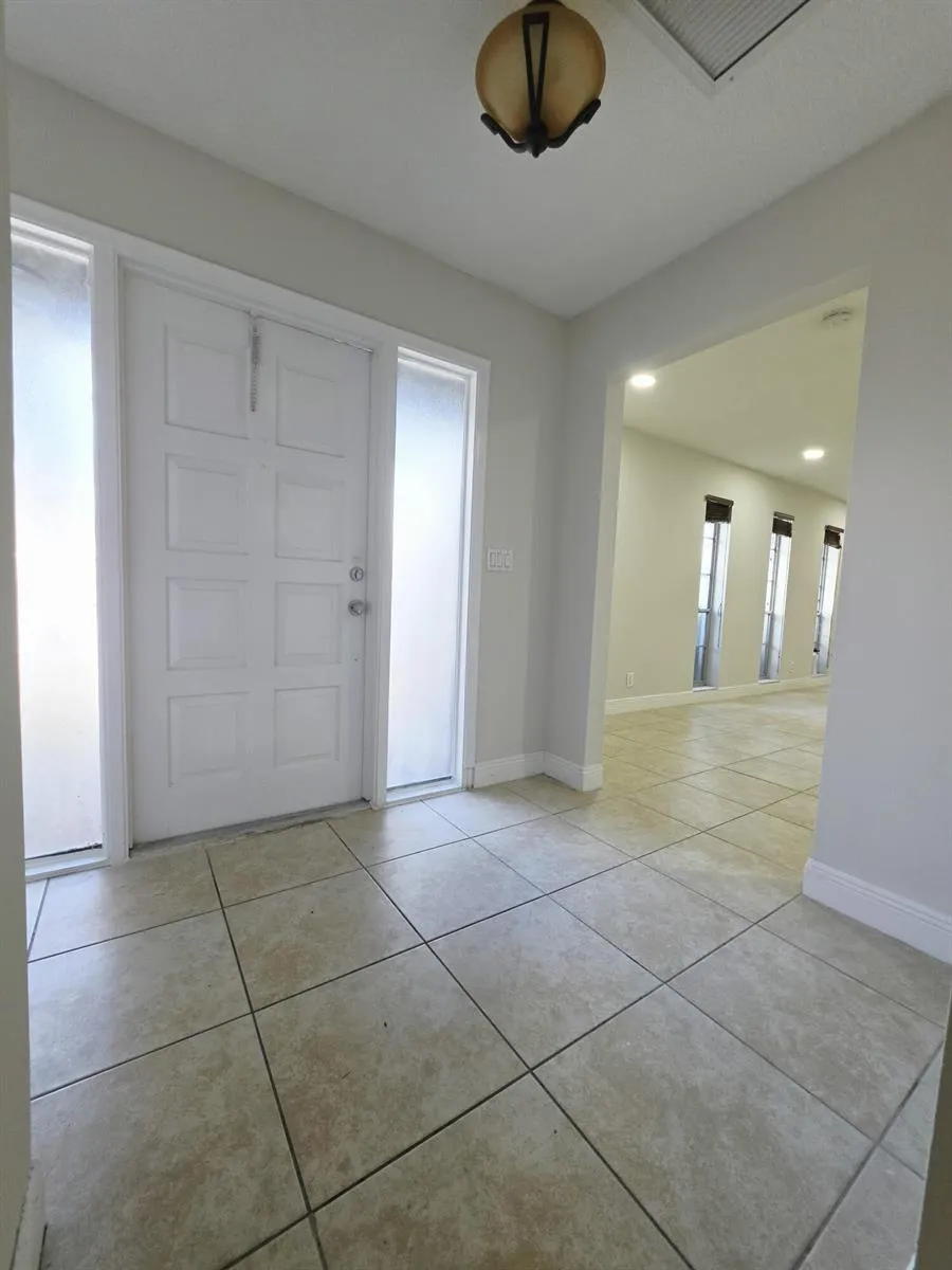 12758 Guilford Circle Wellington, FL 33414