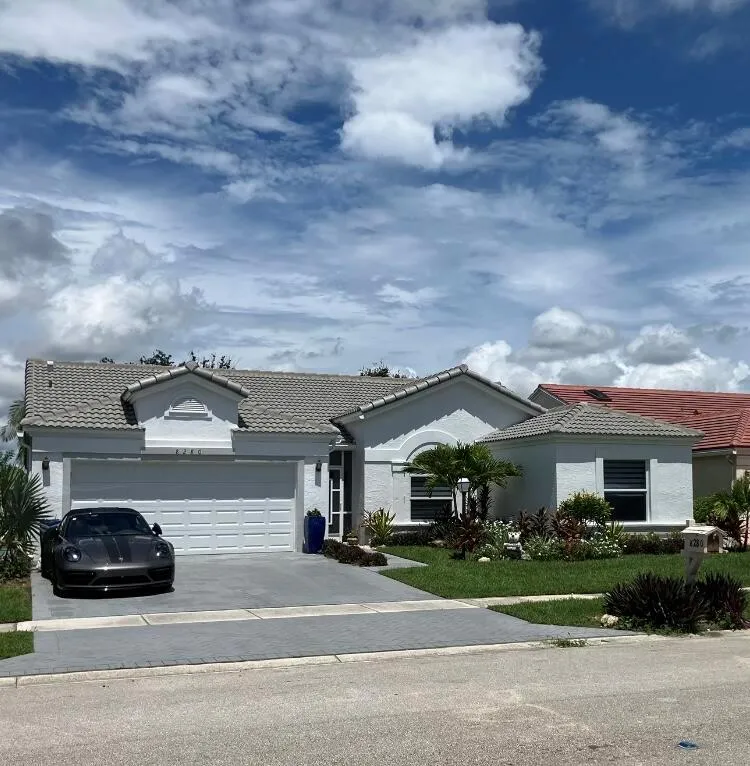 8280 Lake Cypress Road Lake Worth, FL 33467