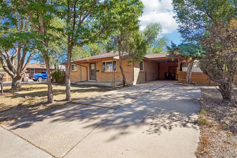 6348 Ingalls Street Arvada, CO 80003