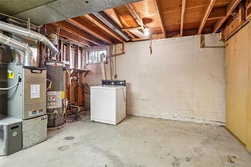 6348 Ingalls Street Arvada, CO 80003