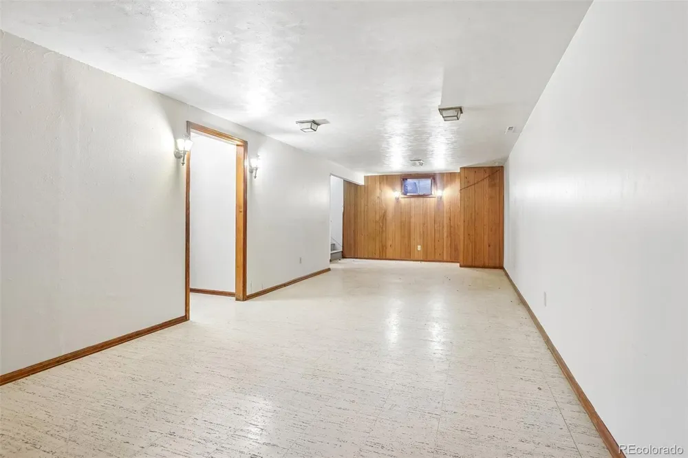 6348 Ingalls Street Arvada, CO 80003