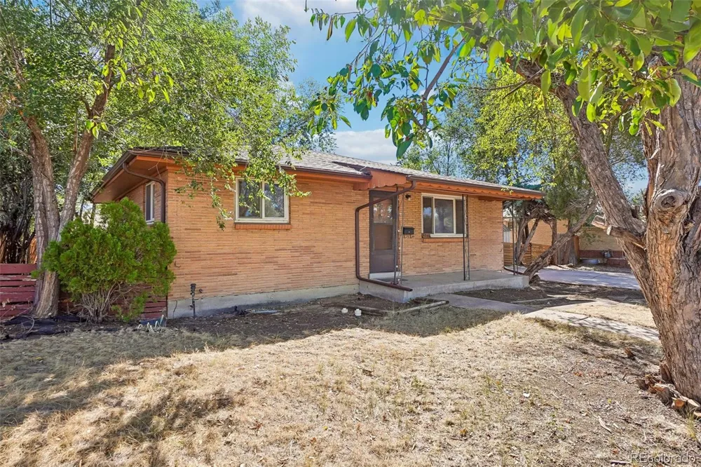 6348 Ingalls Street Arvada, CO 80003