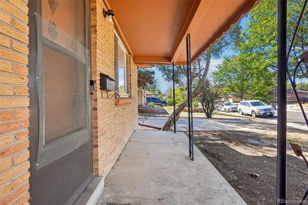 6348 Ingalls Street Arvada, CO 80003