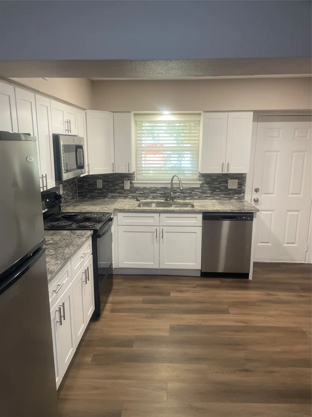 904 Spring Valley Plaza #B Richardson, TX 75080