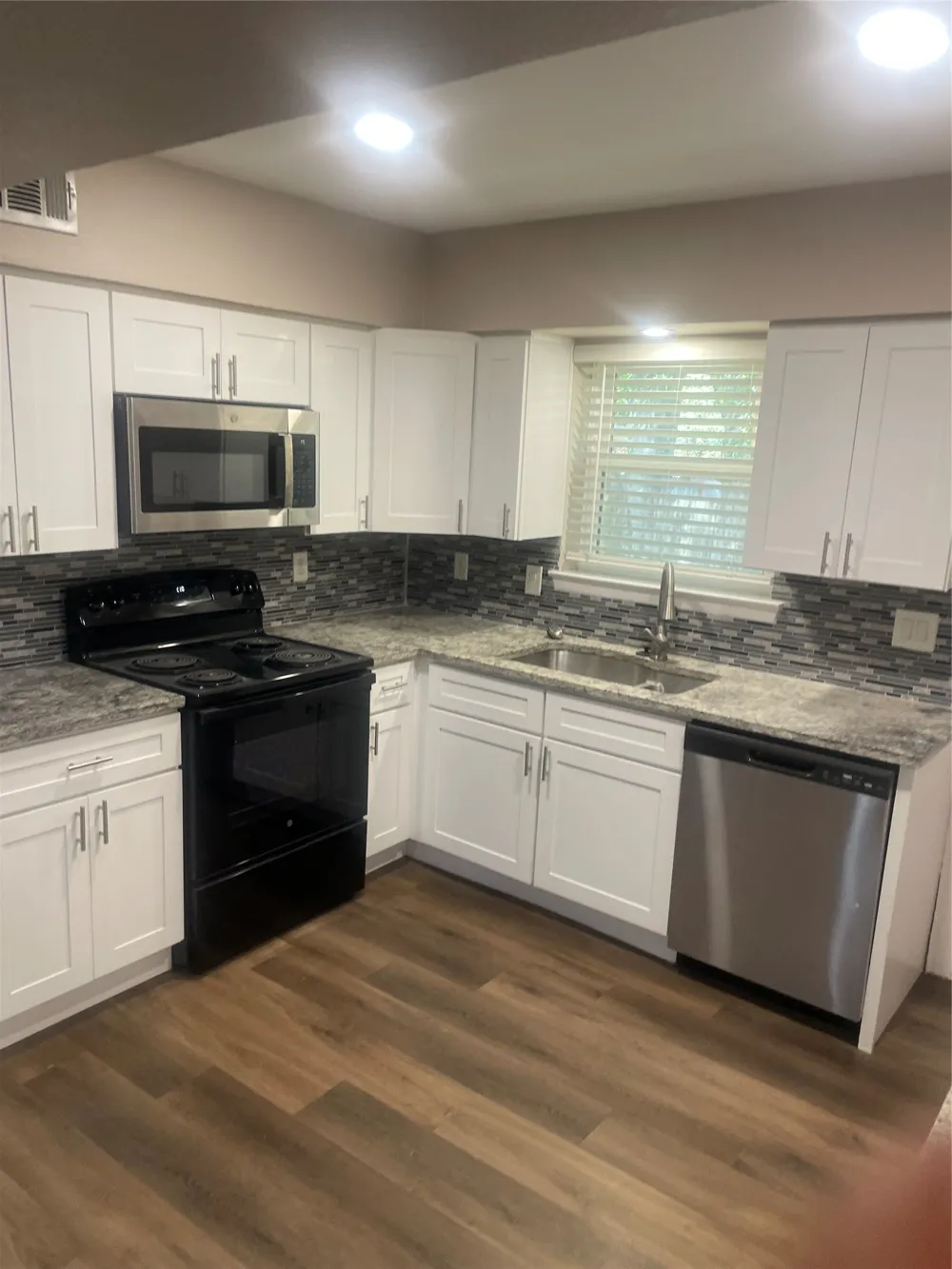 904 Spring Valley Plaza #B Richardson, TX 75080