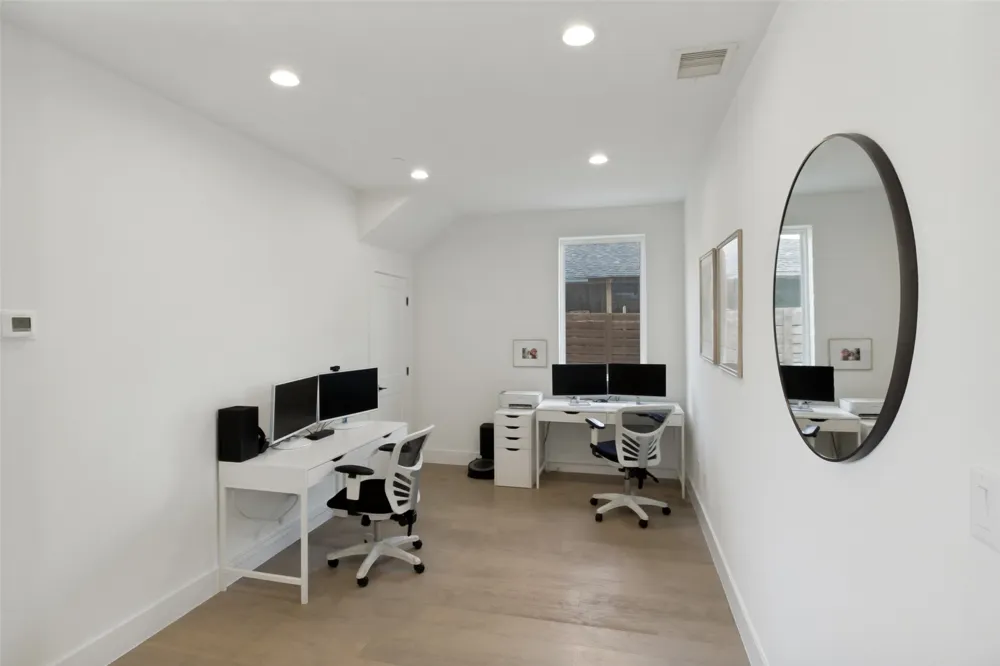 145 Henderson Avenue #107 Dallas, TX 75214