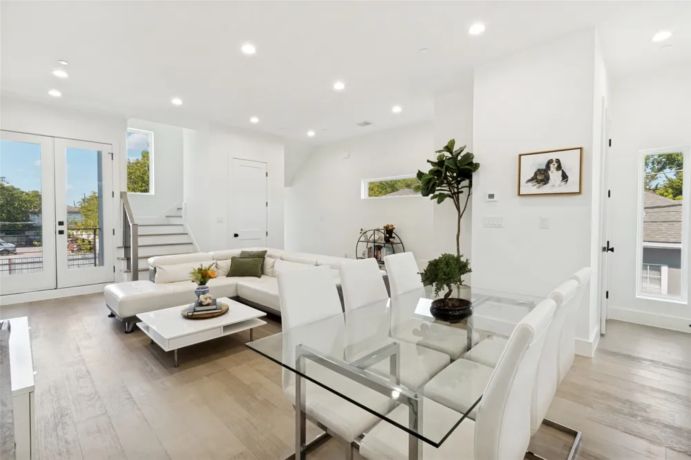 145 Henderson Avenue #107 Dallas, TX 75214