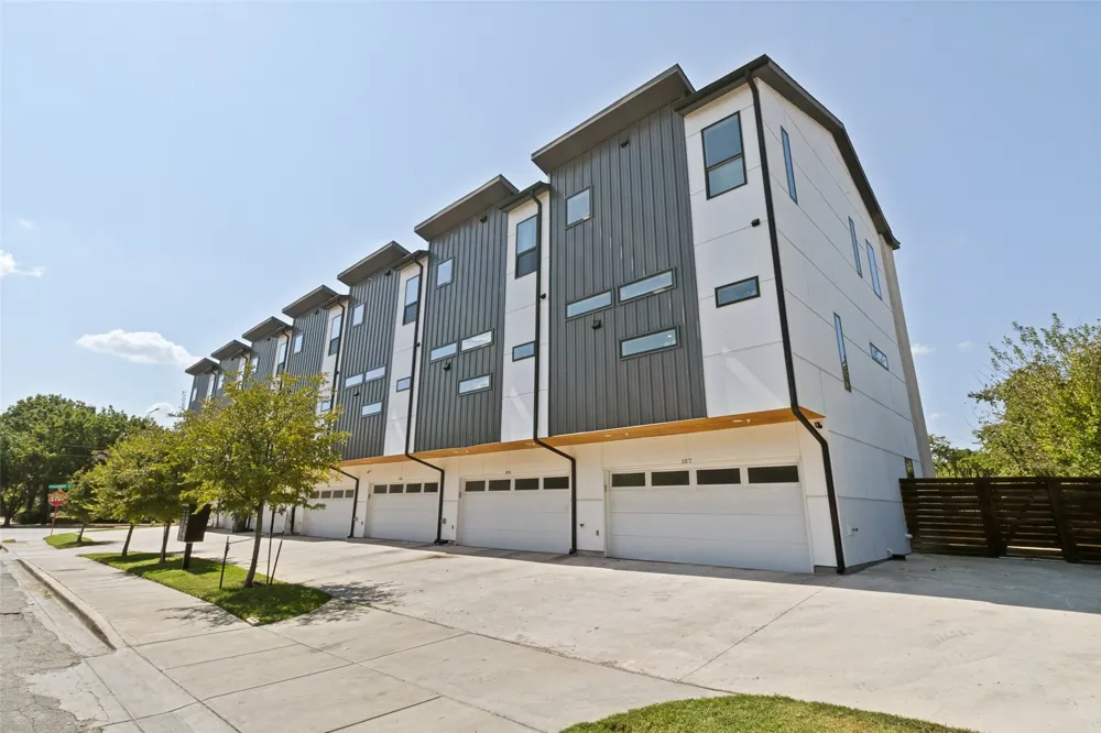 145 Henderson Avenue #107 Dallas, TX 75214