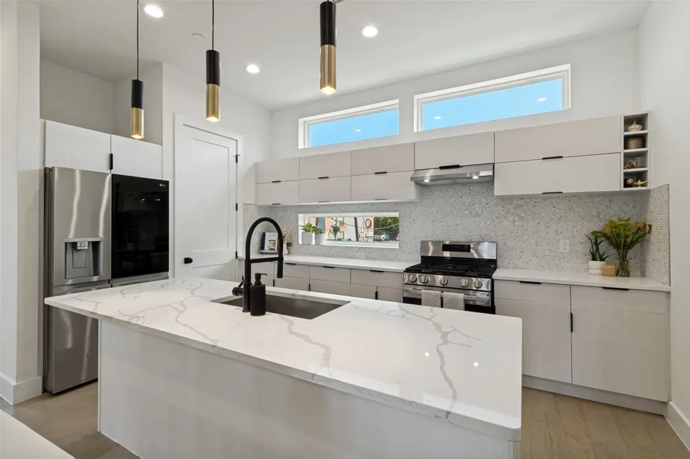 145 Henderson Avenue #107 Dallas, TX 75214