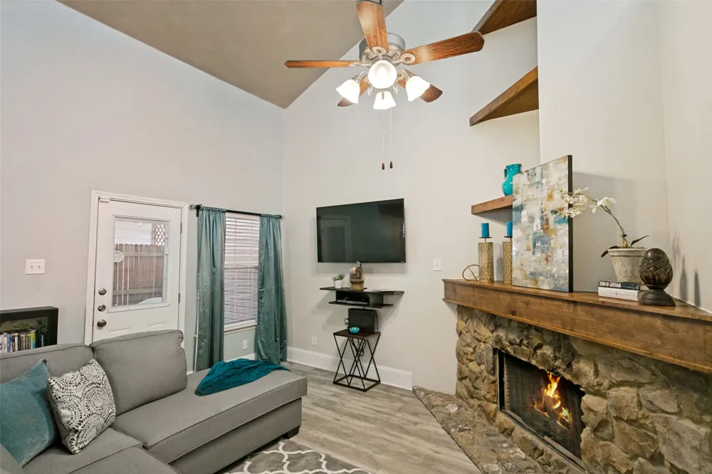 837 Summercreek Drive Lewisville, TX 75067