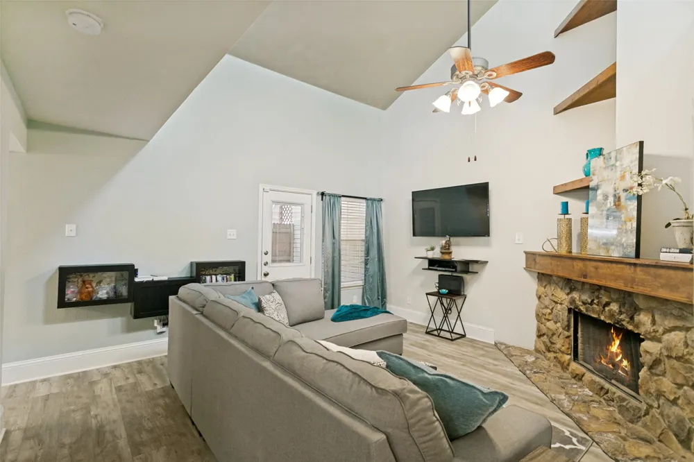 837 Summercreek Drive Lewisville, TX 75067