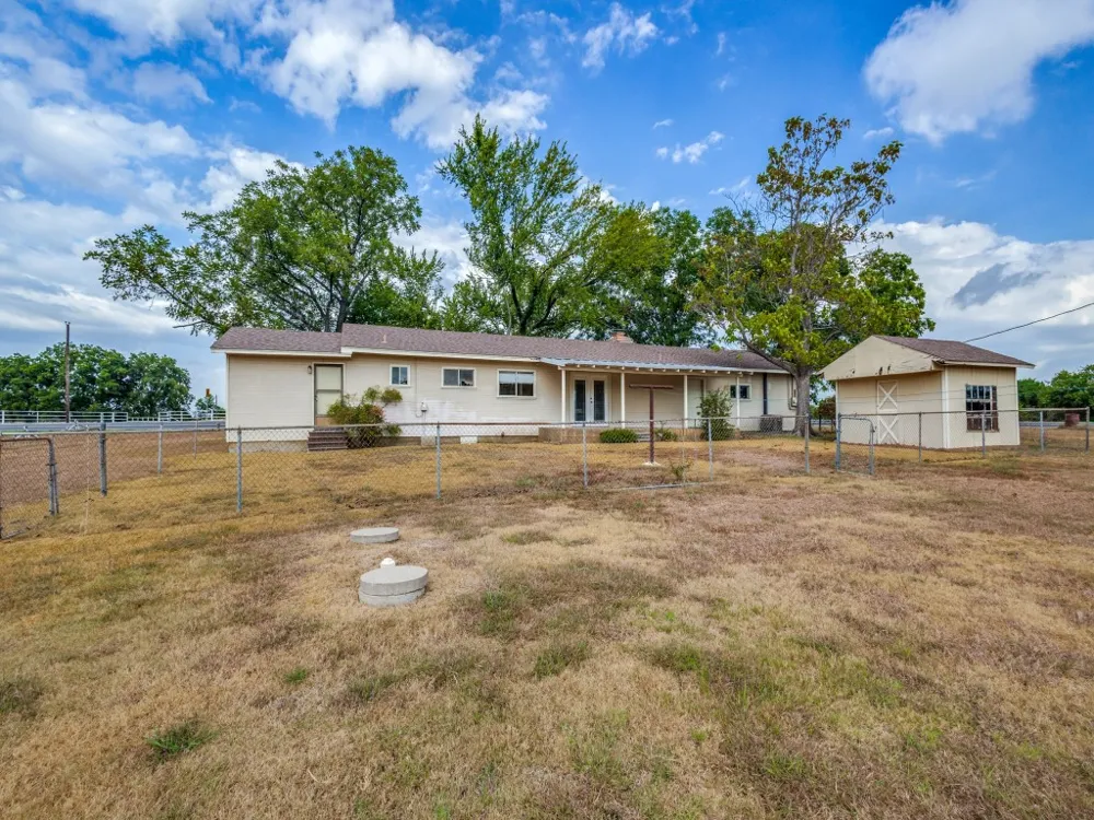 7253 Fm 2164 Sanger, TX 76266