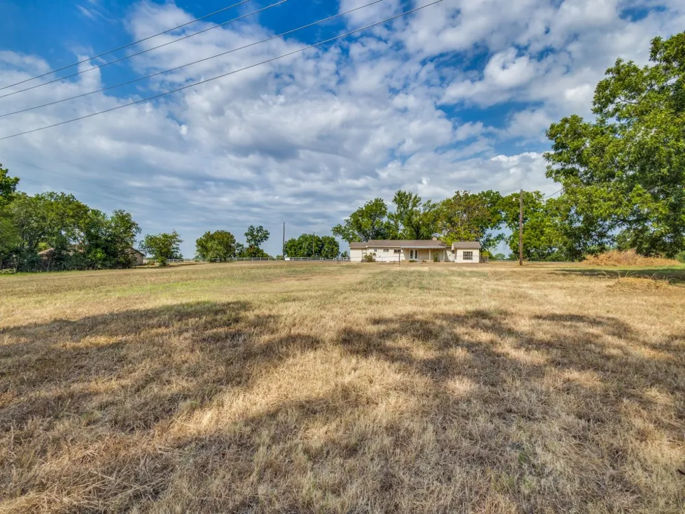 7253 Fm 2164 Sanger, TX 76266