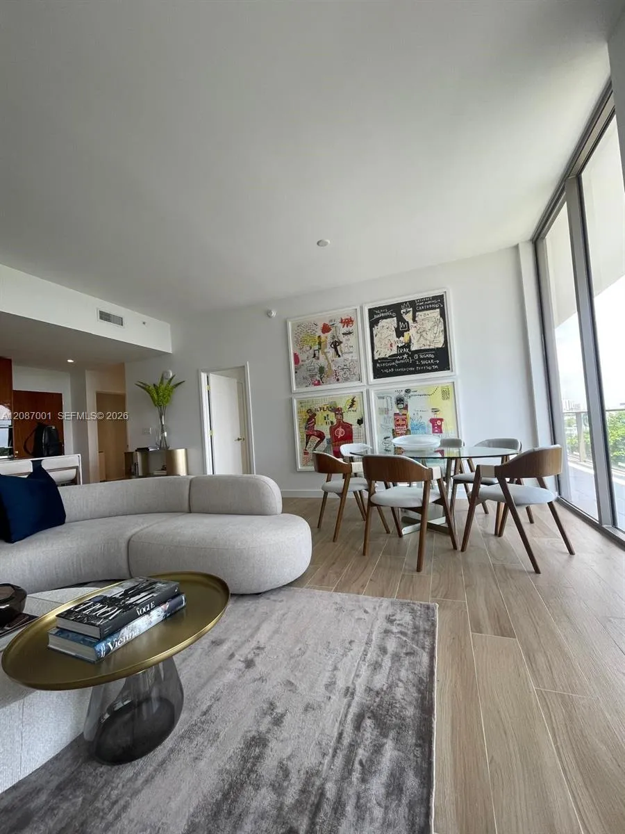 2678 Tigertail Ave #502 Miami, FL 33133