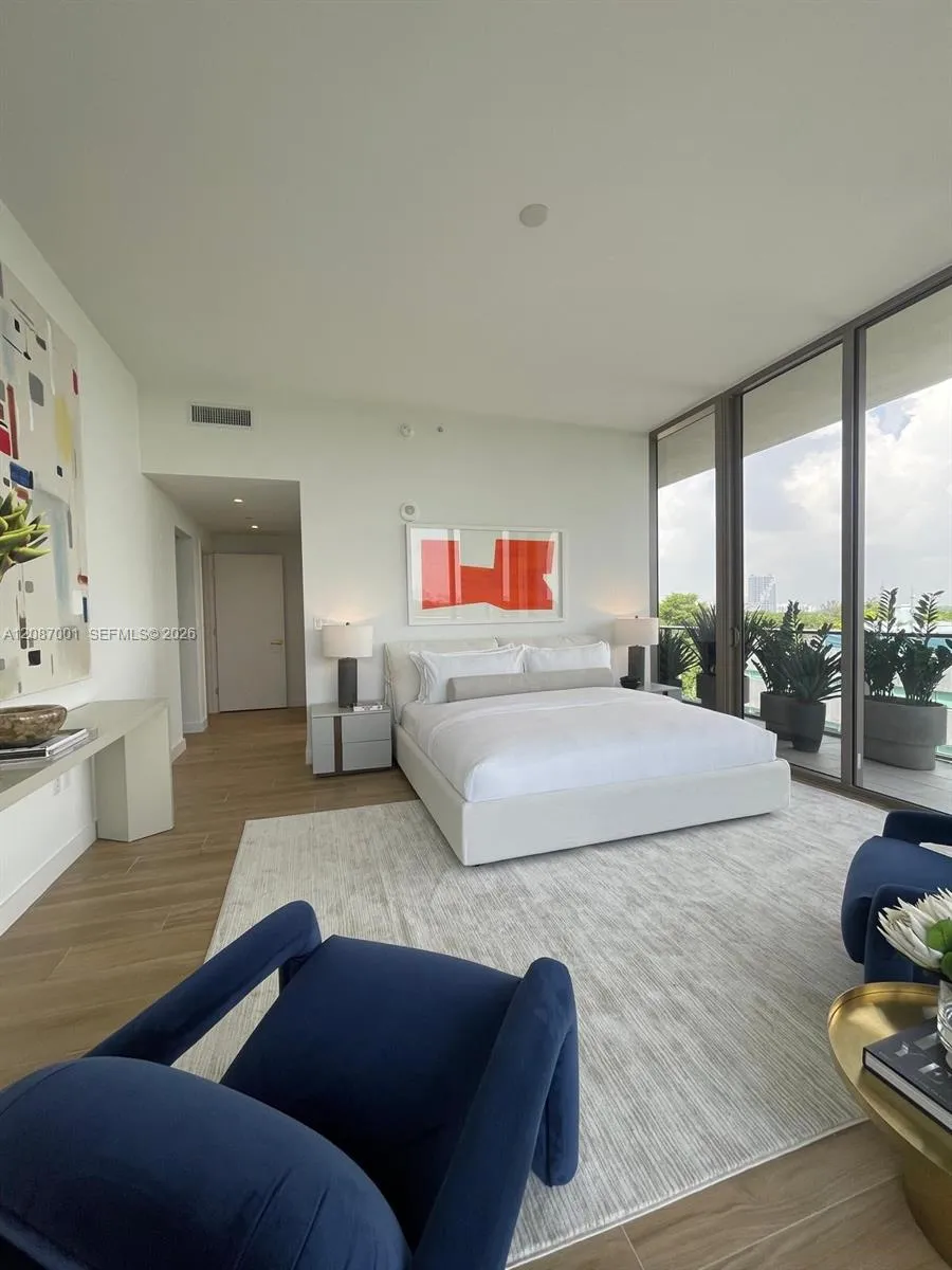 2678 Tigertail Ave #502 Miami, FL 33133