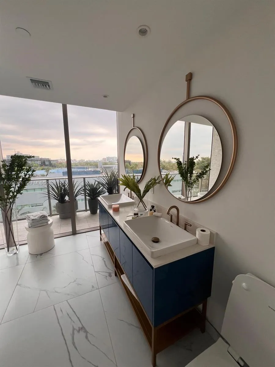 2678 Tigertail Ave #502 Miami, FL 33133