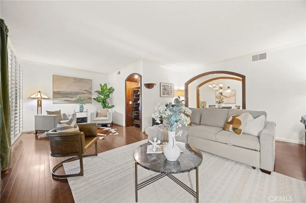 700 S Lake Avenue #109 Pasadena, CA 91106
