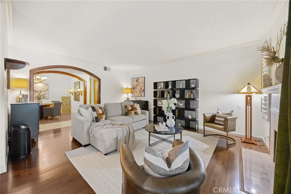 700 S Lake Avenue #109 Pasadena, CA 91106
