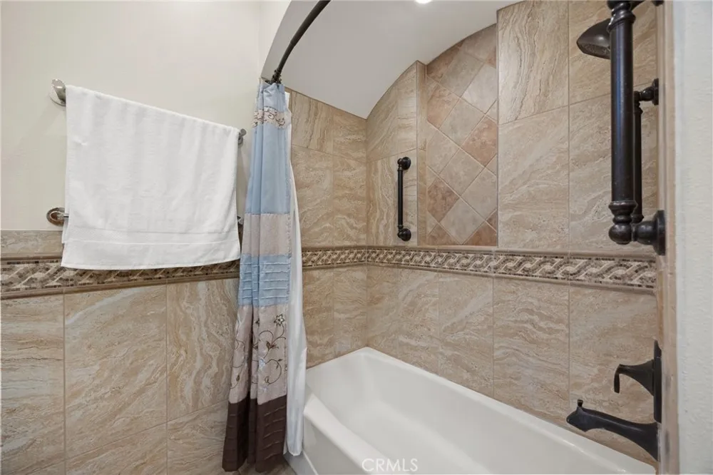700 S Lake Avenue #109 Pasadena, CA 91106