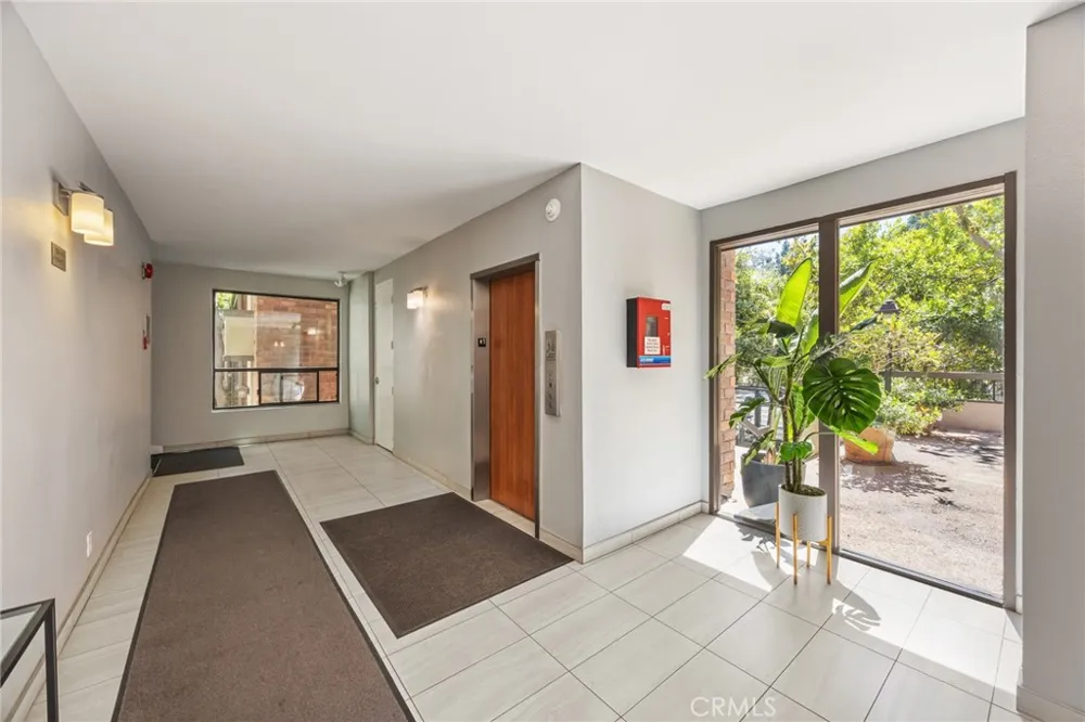 700 S Lake Avenue #109 Pasadena, CA 91106