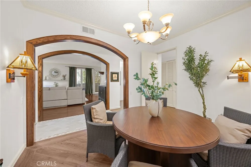700 S Lake Avenue #109 Pasadena, CA 91106