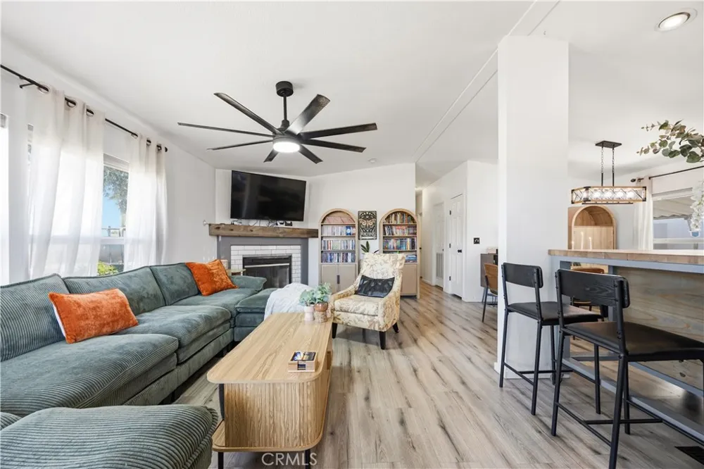 350 E San Jacinto E #49 Perris, CA 92571