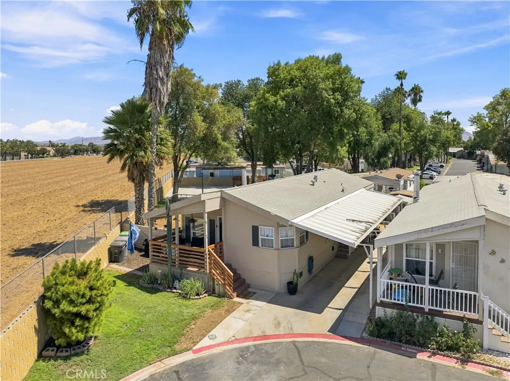 350 E San Jacinto E #49 Perris, CA 92571