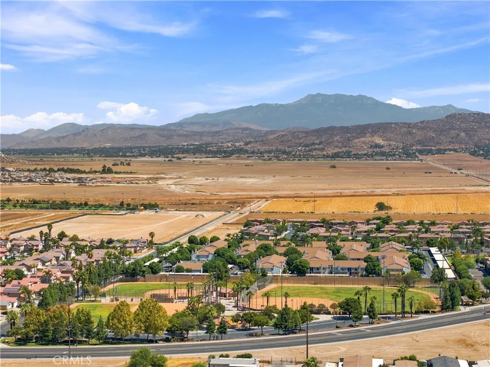 350 E San Jacinto E #49 Perris, CA 92571
