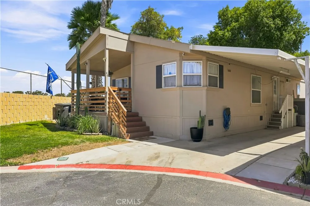 350 E San Jacinto E #49 Perris, CA 92571