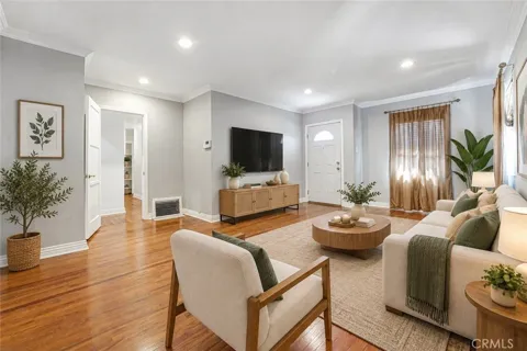 727 W 137th Place