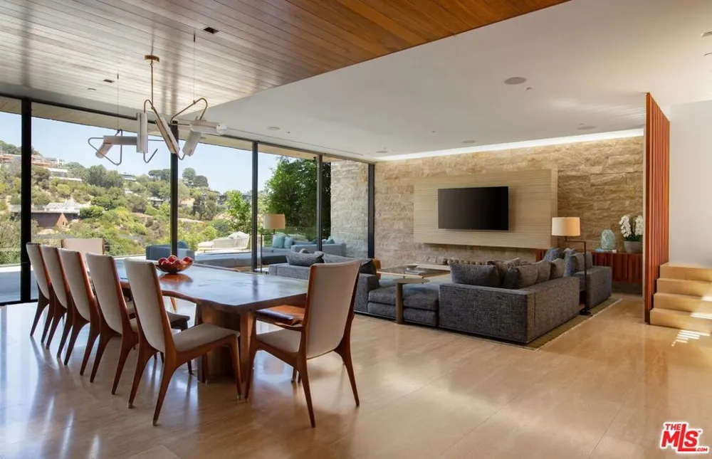 1716 San Remo Drive Pacific Palisades, CA 90272