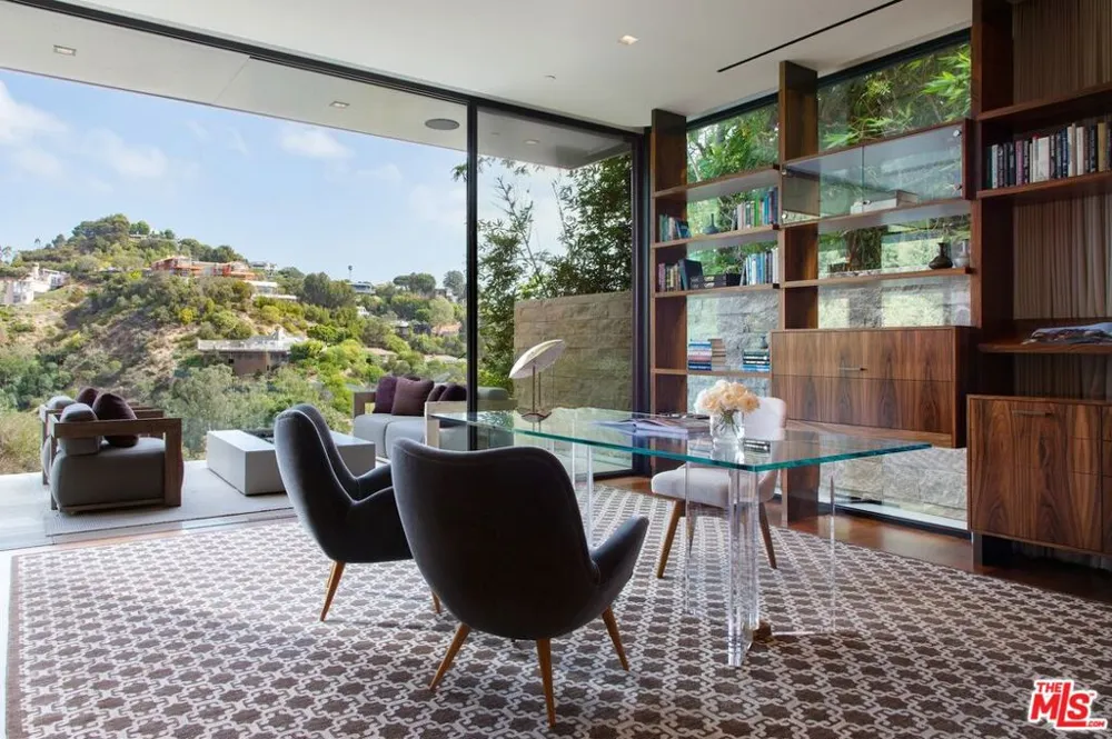 1716 San Remo Drive Pacific Palisades, CA 90272