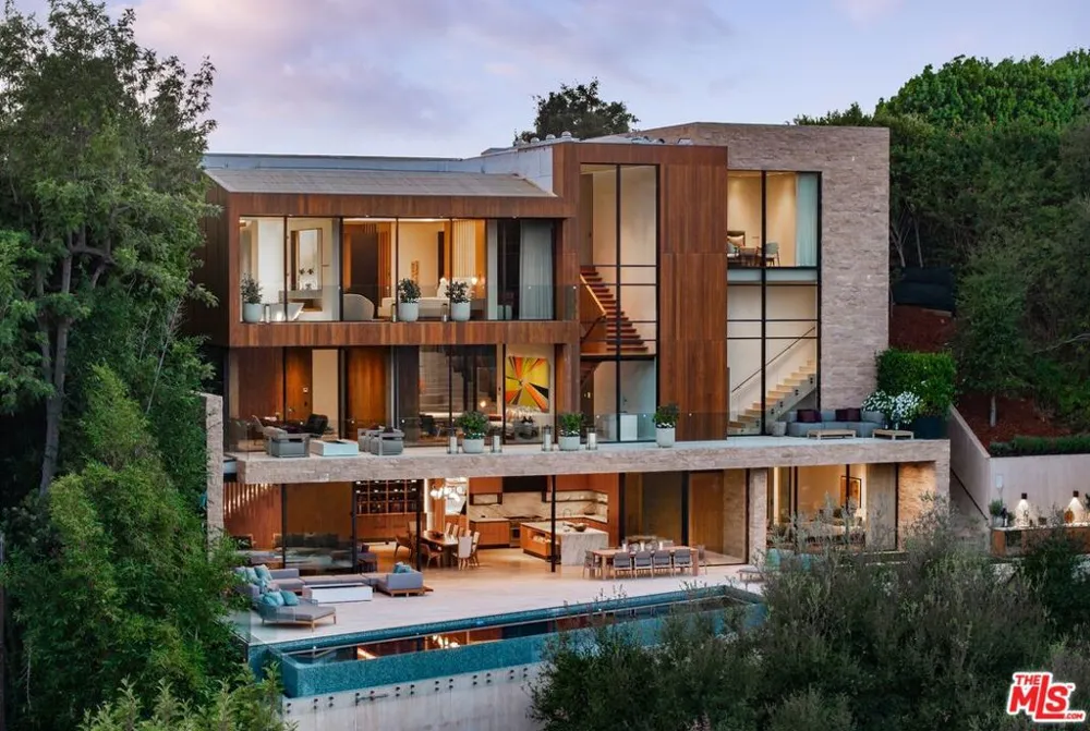 1716 San Remo Drive Pacific Palisades, CA 90272
