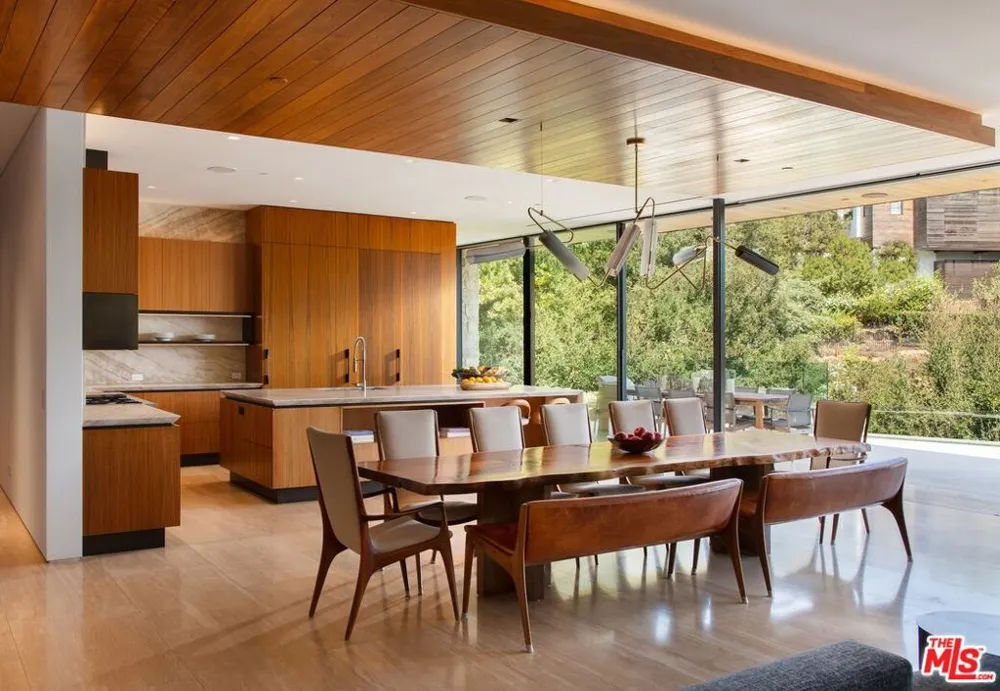 1716 San Remo Drive Pacific Palisades, CA 90272
