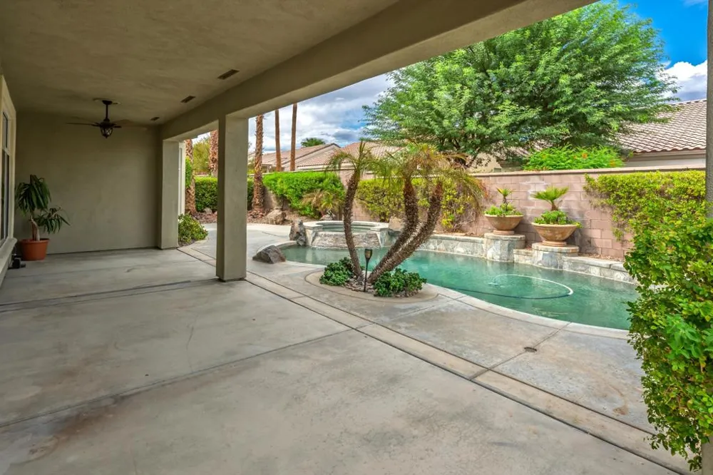 35148 Minuet Drive Palm Desert, CA 92211