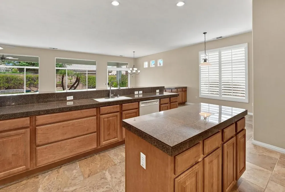 35148 Minuet Drive Palm Desert, CA 92211
