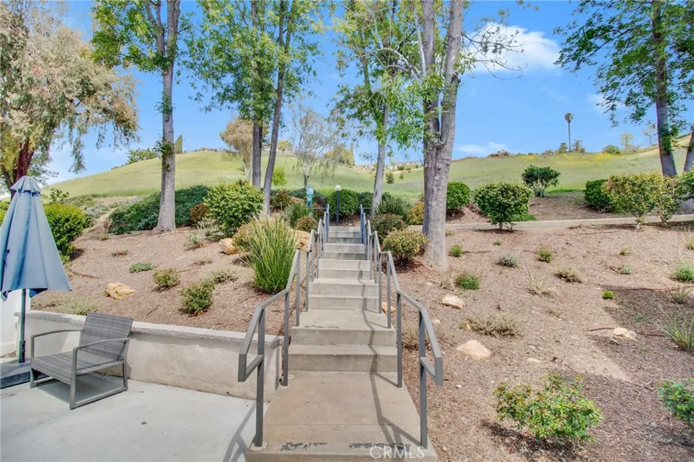 28947 E Thousand Oaks #238 Agoura Hills, CA 91301